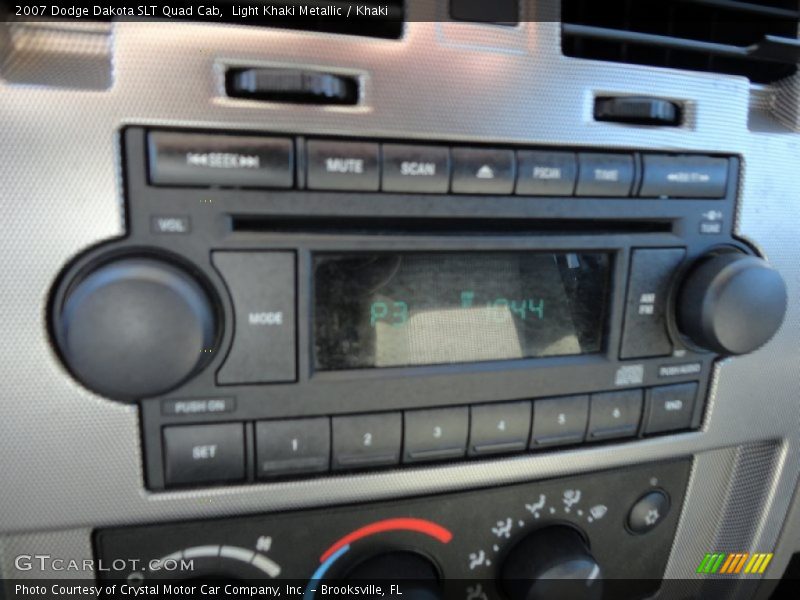 Light Khaki Metallic / Khaki 2007 Dodge Dakota SLT Quad Cab
