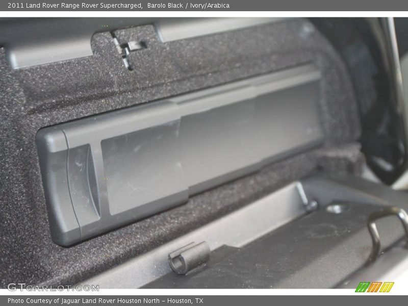 Barolo Black / Ivory/Arabica 2011 Land Rover Range Rover Supercharged