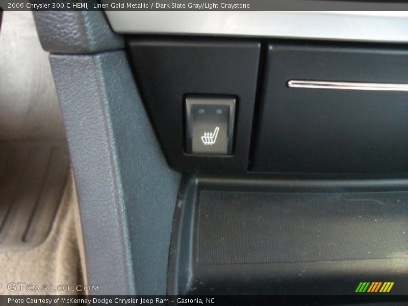 Linen Gold Metallic / Dark Slate Gray/Light Graystone 2006 Chrysler 300 C HEMI