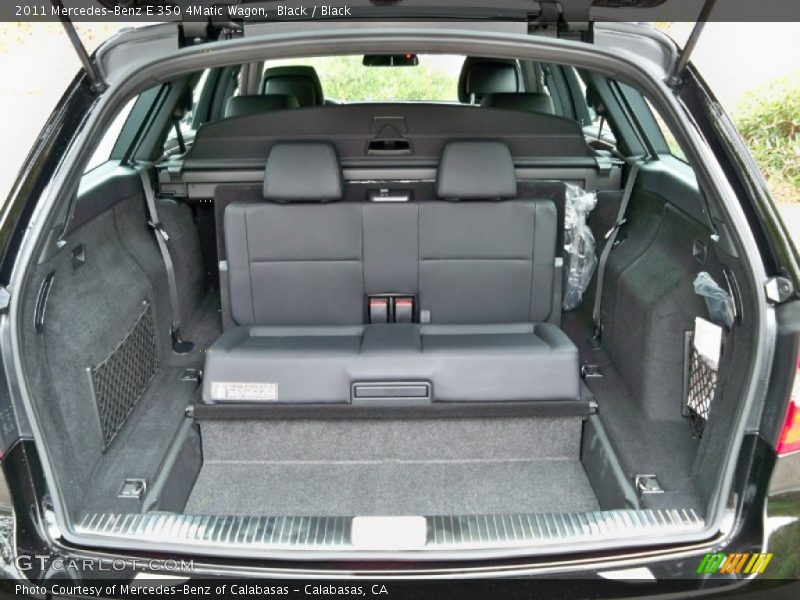  2011 E 350 4Matic Wagon Trunk