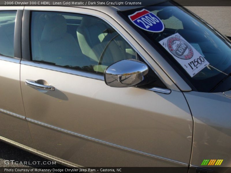 Linen Gold Metallic / Dark Slate Gray/Light Graystone 2006 Chrysler 300 C HEMI