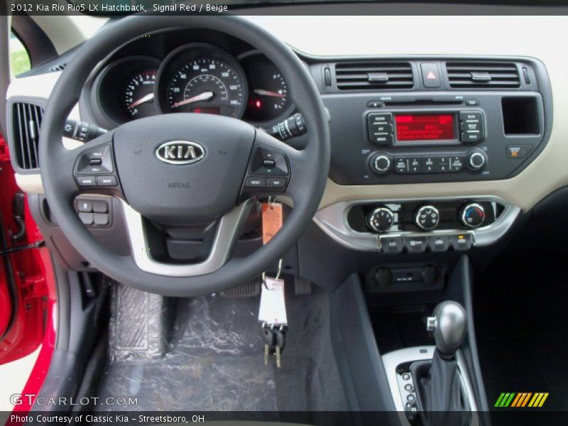 Dashboard of 2012 Rio Rio5 LX Hatchback
