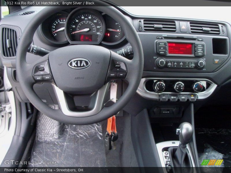 Controls of 2012 Rio Rio5 LX Hatchback