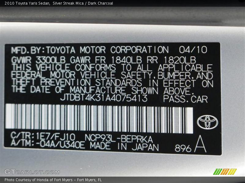 Silver Streak Mica / Dark Charcoal 2010 Toyota Yaris Sedan