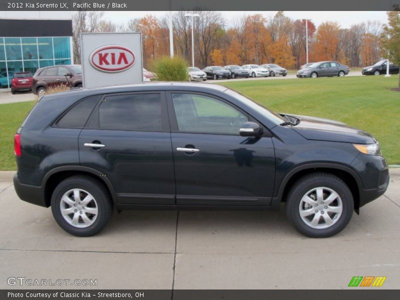Pacific Blue / Black 2012 Kia Sorento LX