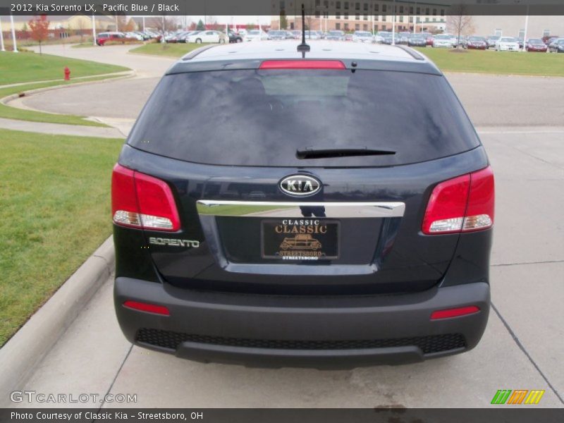 Pacific Blue / Black 2012 Kia Sorento LX