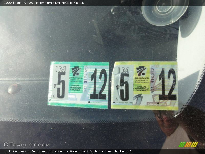Millennium Silver Metallic / Black 2002 Lexus ES 300