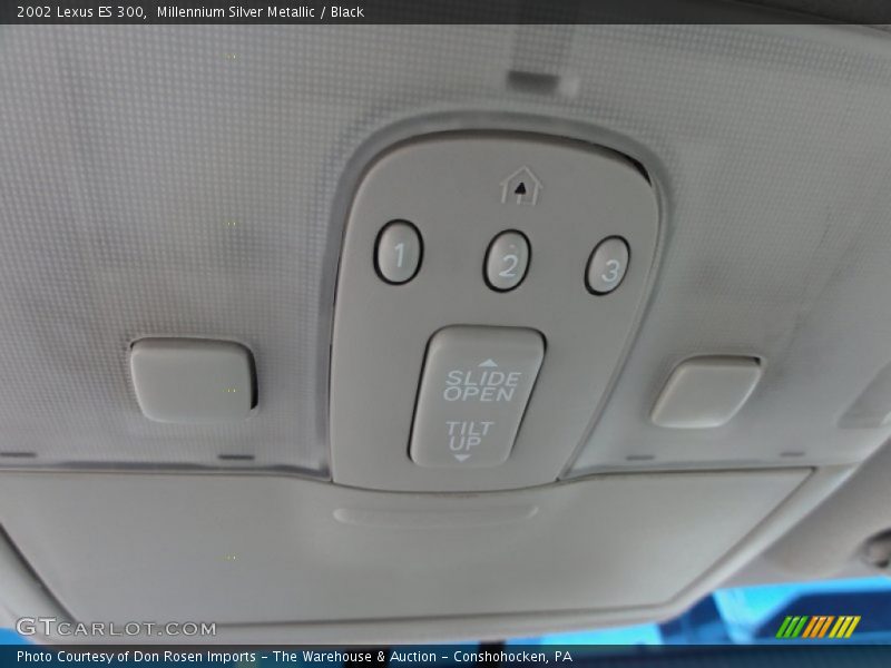 Millennium Silver Metallic / Black 2002 Lexus ES 300