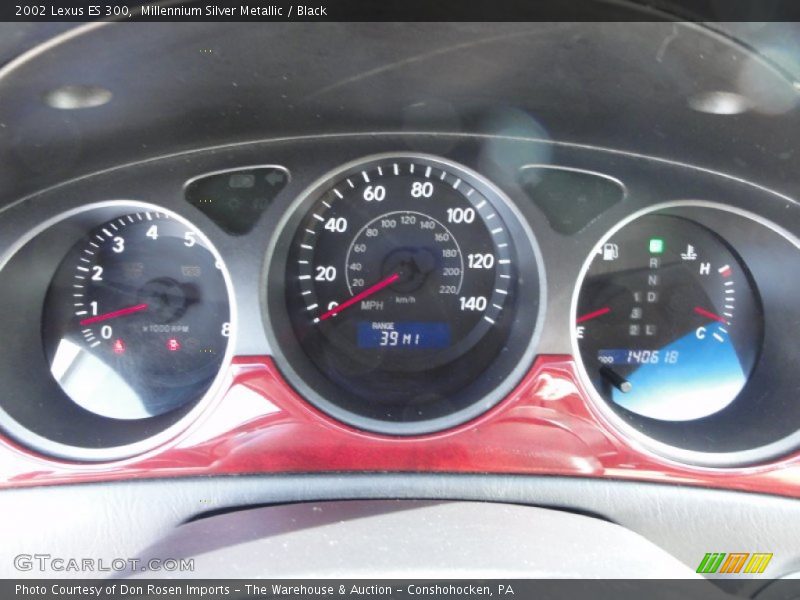 Millennium Silver Metallic / Black 2002 Lexus ES 300