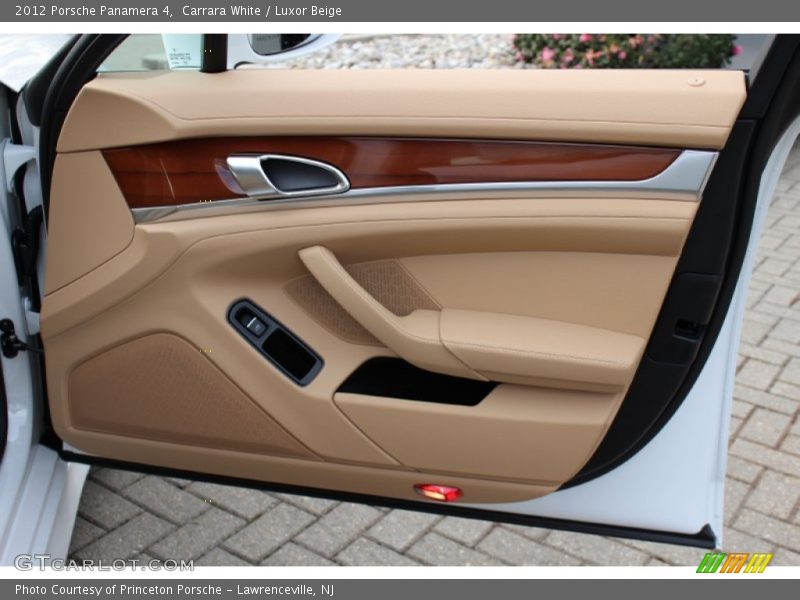 Door Panel of 2012 Panamera 4