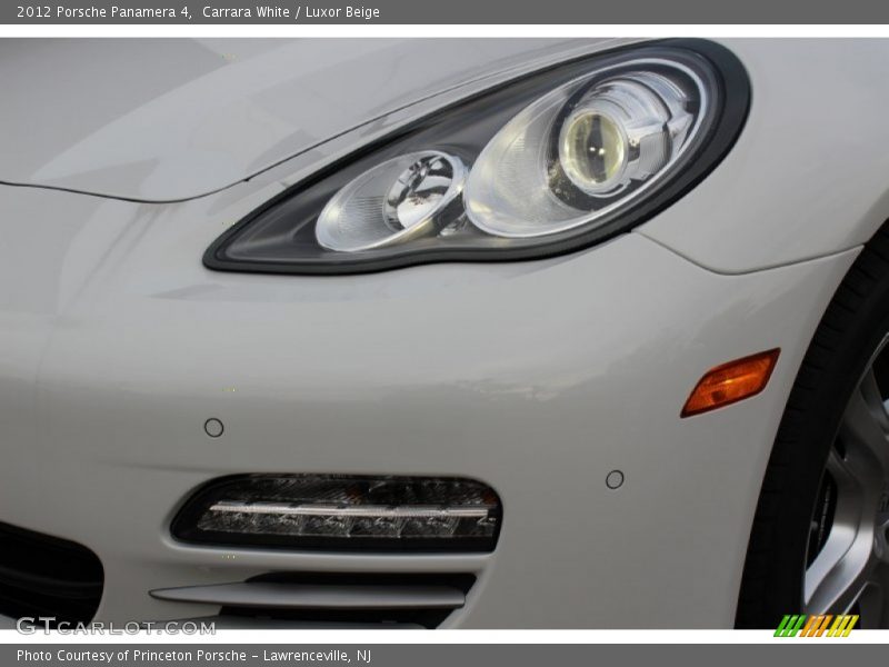 Carrara White / Luxor Beige 2012 Porsche Panamera 4