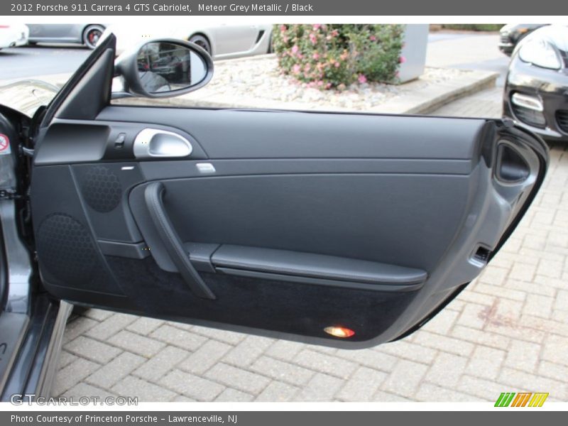 Door Panel of 2012 911 Carrera 4 GTS Cabriolet