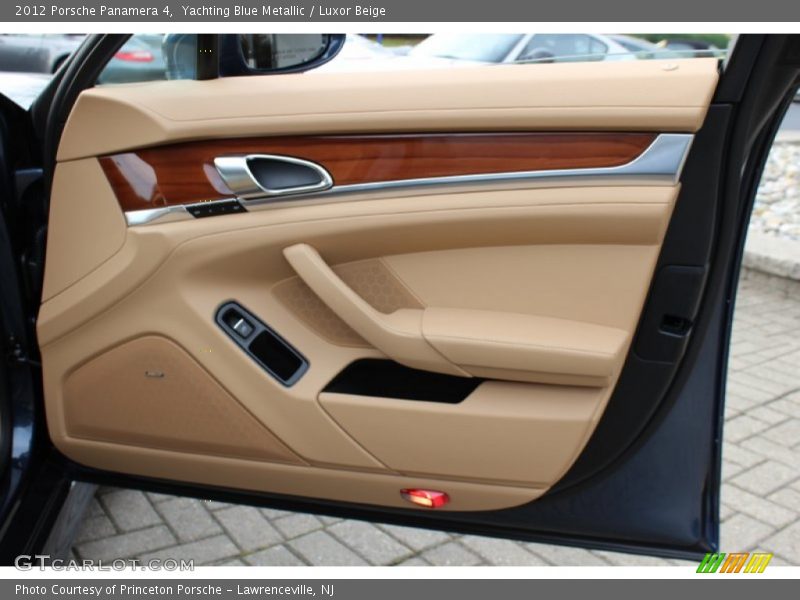 Door Panel of 2012 Panamera 4