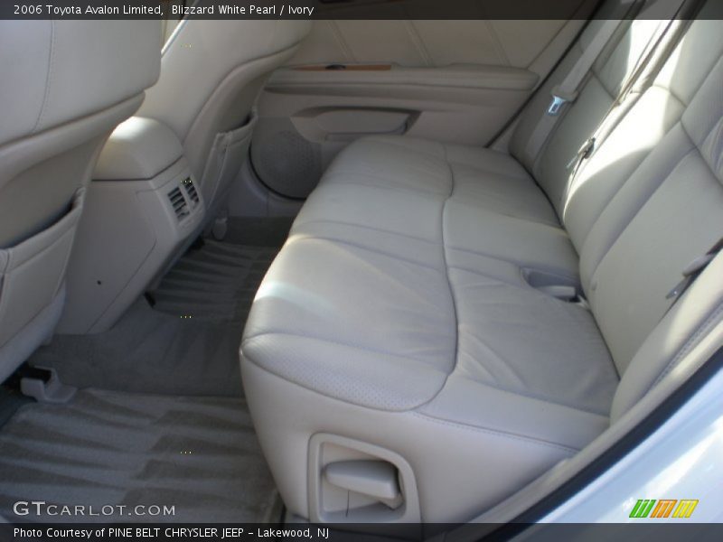 Blizzard White Pearl / Ivory 2006 Toyota Avalon Limited