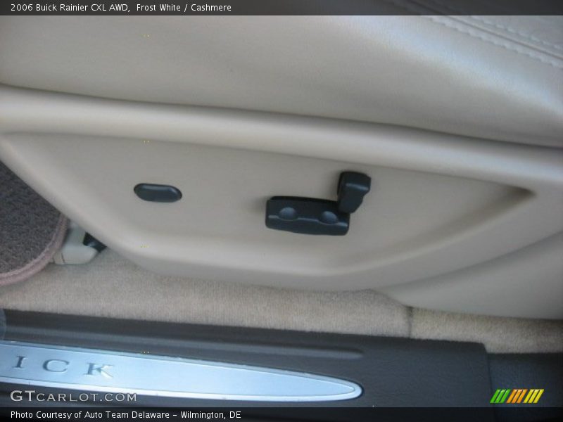 Frost White / Cashmere 2006 Buick Rainier CXL AWD