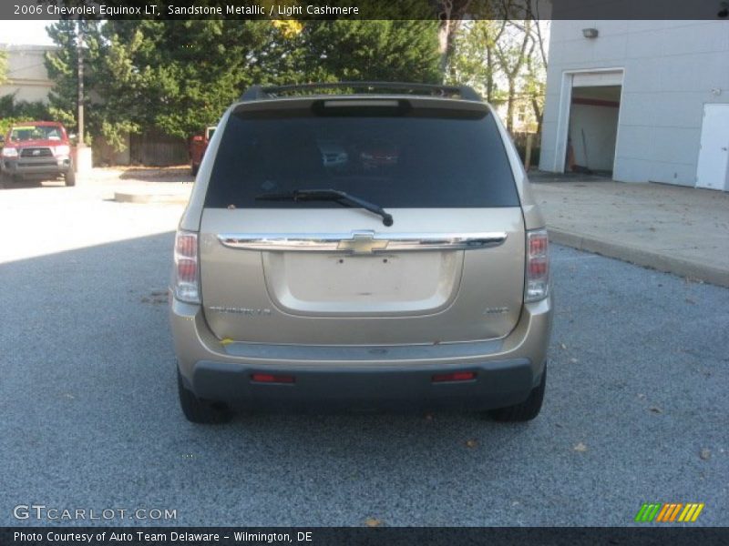 Sandstone Metallic / Light Cashmere 2006 Chevrolet Equinox LT