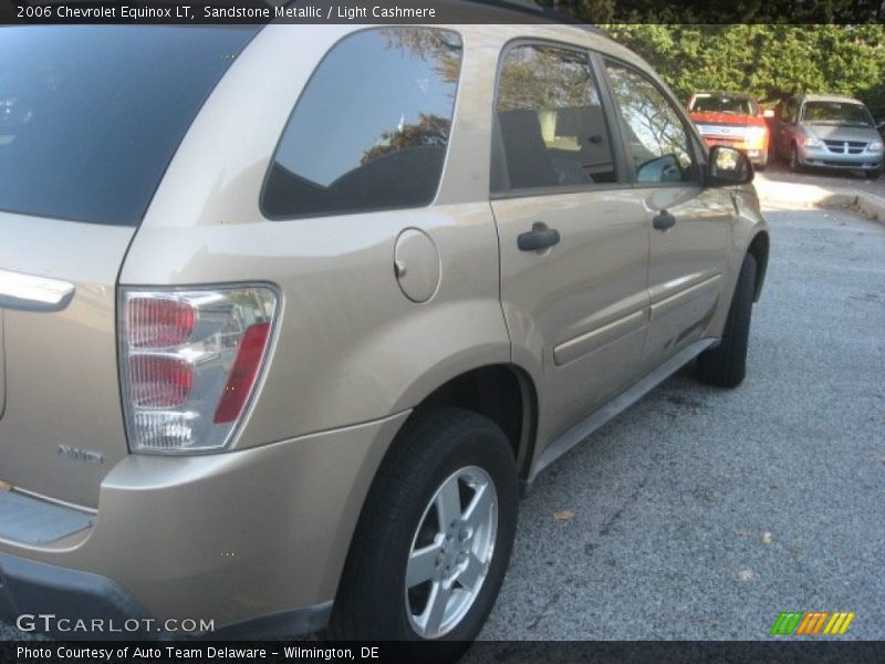 Sandstone Metallic / Light Cashmere 2006 Chevrolet Equinox LT