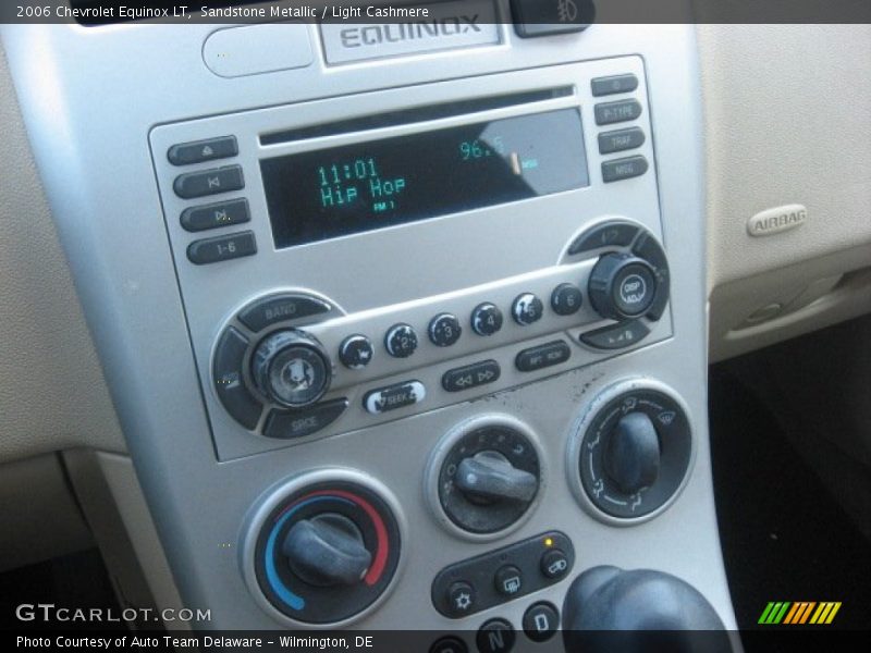 Sandstone Metallic / Light Cashmere 2006 Chevrolet Equinox LT