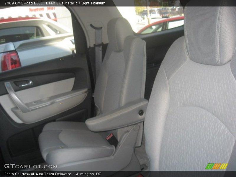 Deep Blue Metallic / Light Titanium 2009 GMC Acadia SLE