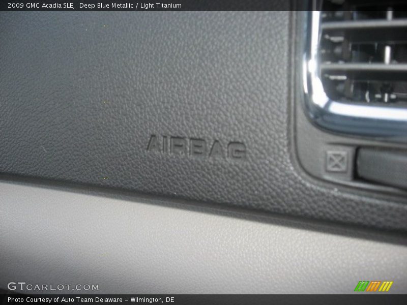 Deep Blue Metallic / Light Titanium 2009 GMC Acadia SLE