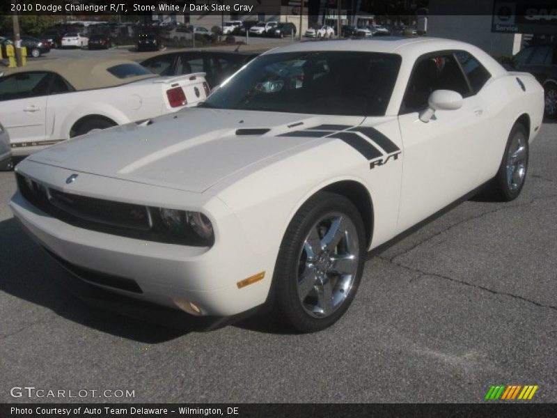 Stone White / Dark Slate Gray 2010 Dodge Challenger R/T