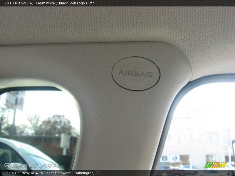 Clear White / Black Soul Logo Cloth 2010 Kia Soul +
