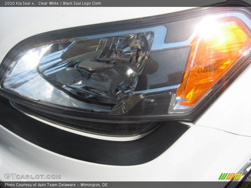 Clear White / Black Soul Logo Cloth 2010 Kia Soul +