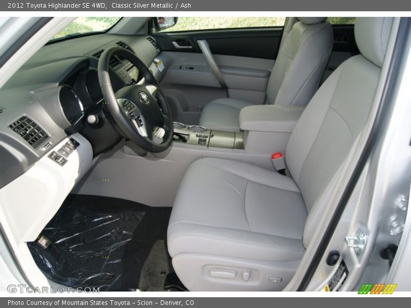 Classic Silver Metallic / Ash 2012 Toyota Highlander SE 4WD
