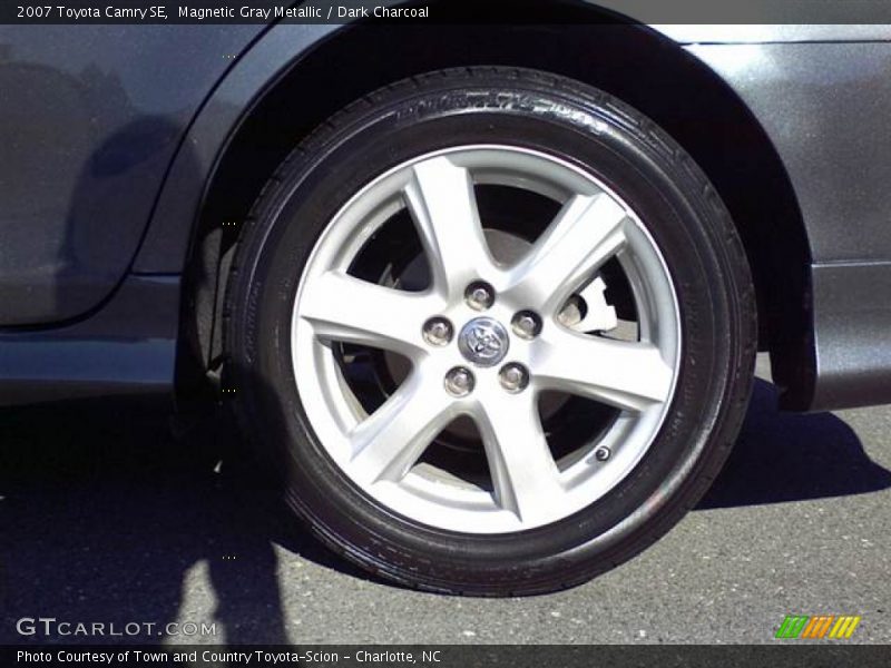 Magnetic Gray Metallic / Dark Charcoal 2007 Toyota Camry SE
