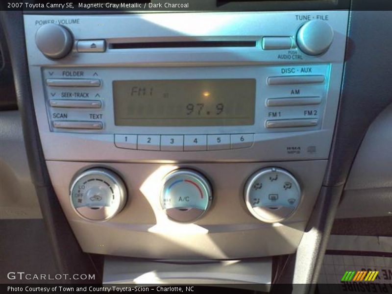 Magnetic Gray Metallic / Dark Charcoal 2007 Toyota Camry SE