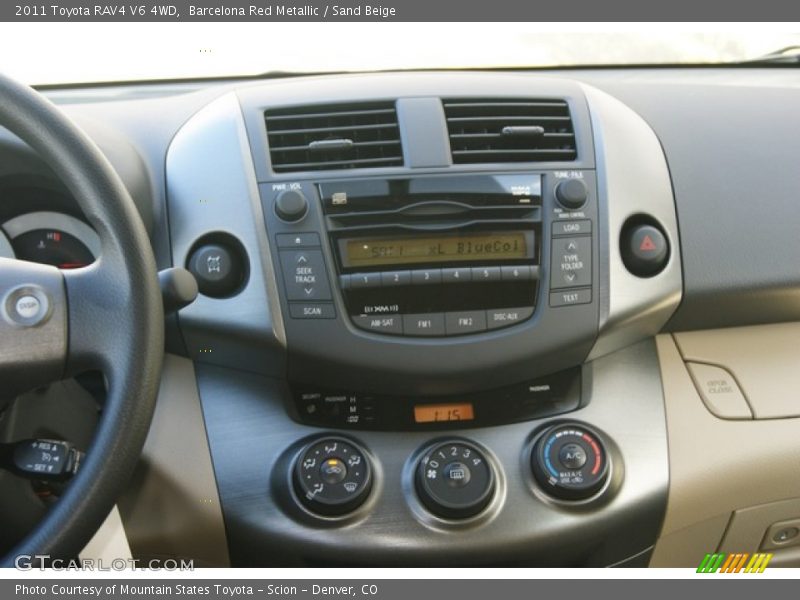 Controls of 2011 RAV4 V6 4WD