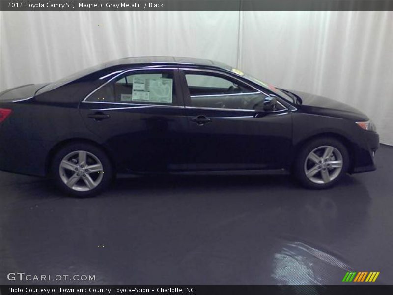 Magnetic Gray Metallic / Black 2012 Toyota Camry SE