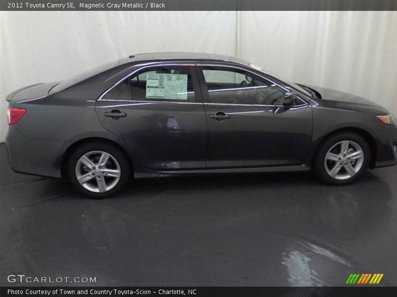 Magnetic Gray Metallic / Black 2012 Toyota Camry SE