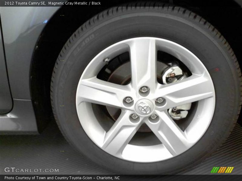Magnetic Gray Metallic / Black 2012 Toyota Camry SE