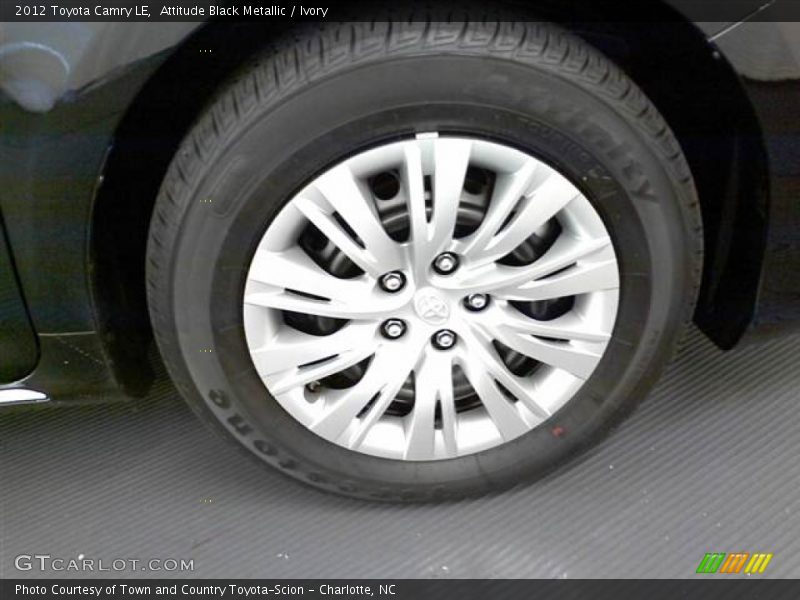 Attitude Black Metallic / Ivory 2012 Toyota Camry LE