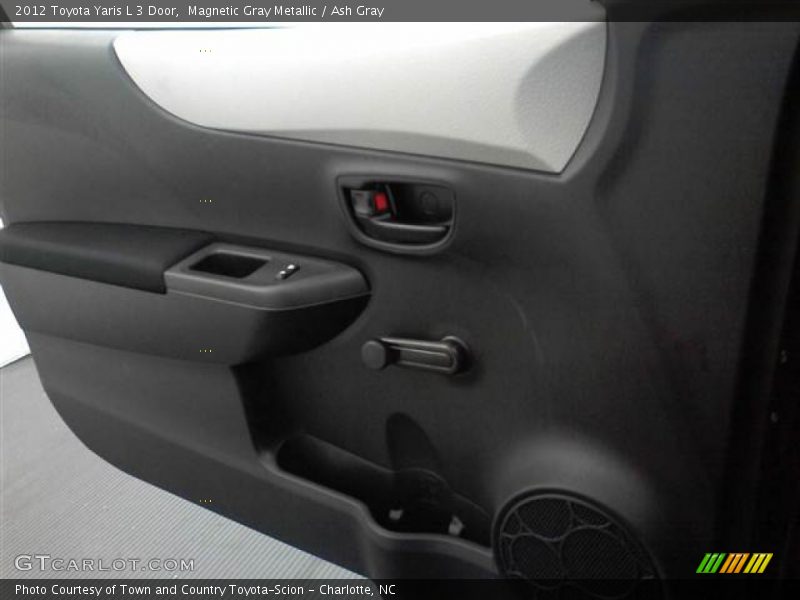 Magnetic Gray Metallic / Ash Gray 2012 Toyota Yaris L 3 Door