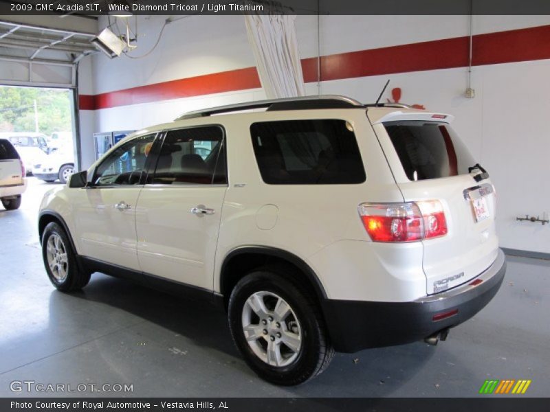 White Diamond Tricoat / Light Titanium 2009 GMC Acadia SLT