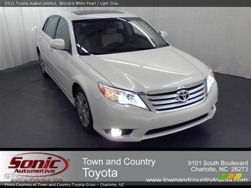 Blizzard White Pearl / Light Gray 2011 Toyota Avalon Limited