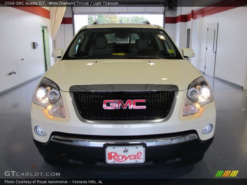 White Diamond Tricoat / Light Titanium 2009 GMC Acadia SLT