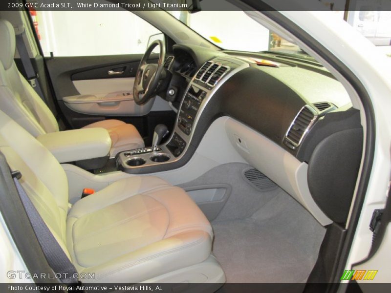 White Diamond Tricoat / Light Titanium 2009 GMC Acadia SLT