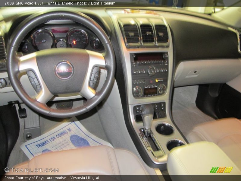 White Diamond Tricoat / Light Titanium 2009 GMC Acadia SLT