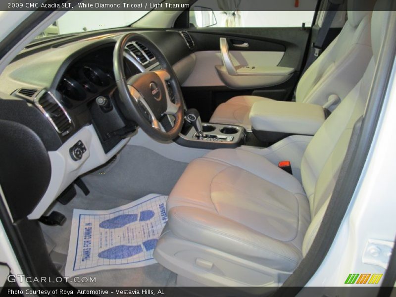 White Diamond Tricoat / Light Titanium 2009 GMC Acadia SLT