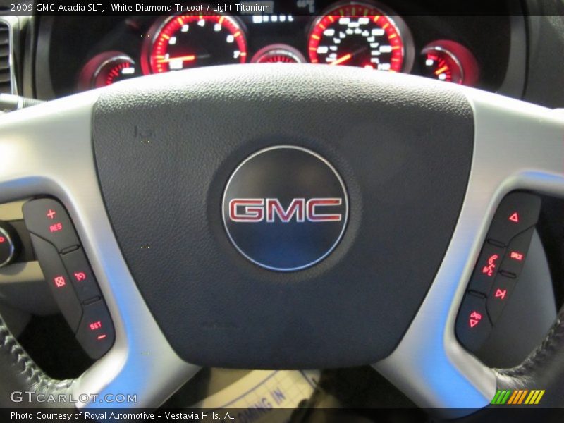 White Diamond Tricoat / Light Titanium 2009 GMC Acadia SLT