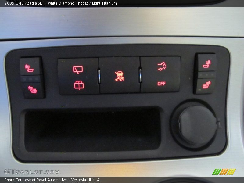 White Diamond Tricoat / Light Titanium 2009 GMC Acadia SLT