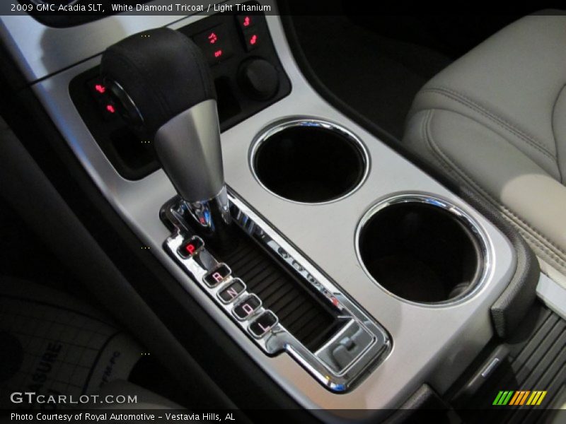 White Diamond Tricoat / Light Titanium 2009 GMC Acadia SLT