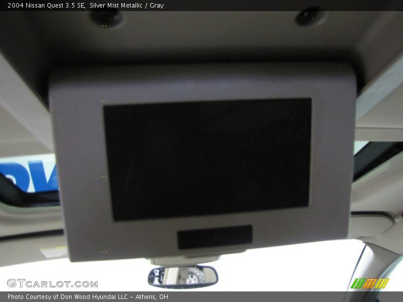 Silver Mist Metallic / Gray 2004 Nissan Quest 3.5 SE