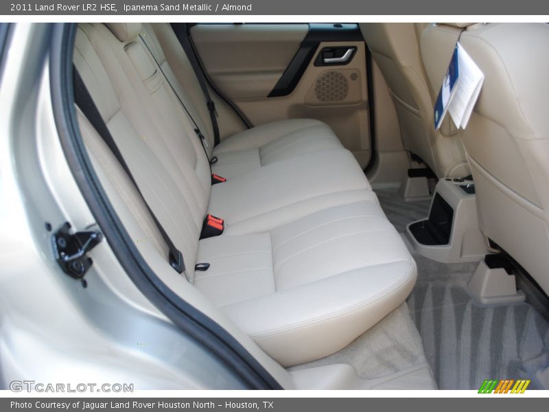 Ipanema Sand Metallic / Almond 2011 Land Rover LR2 HSE