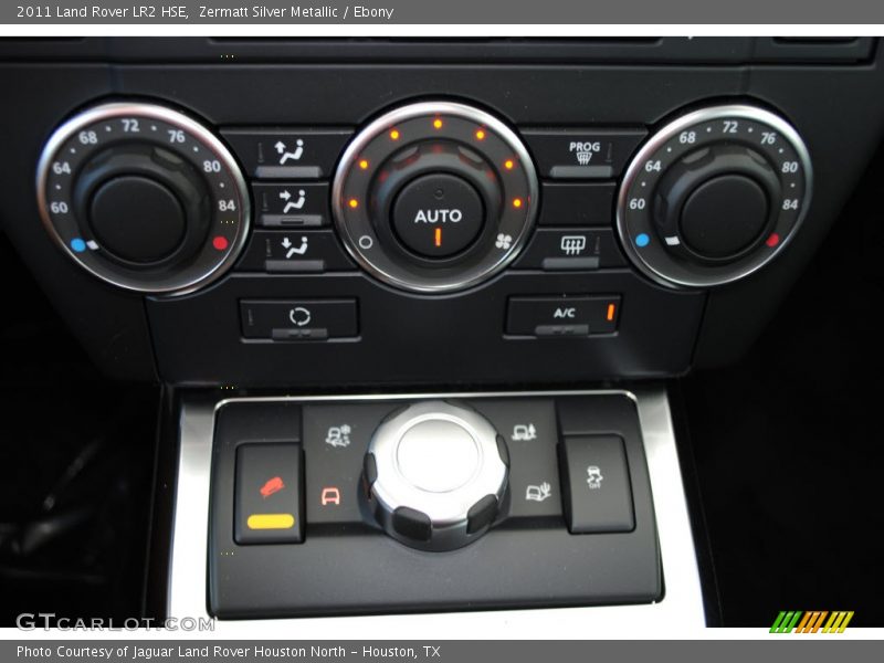 Zermatt Silver Metallic / Ebony 2011 Land Rover LR2 HSE