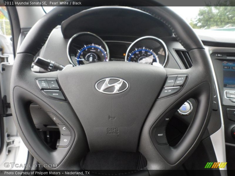 Pearl White / Black 2011 Hyundai Sonata SE