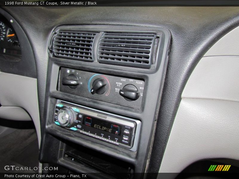 Controls of 1998 Mustang GT Coupe